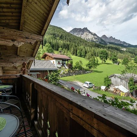 Cozy Feel Good Holiday Apartment In Leogang Luaran gambar