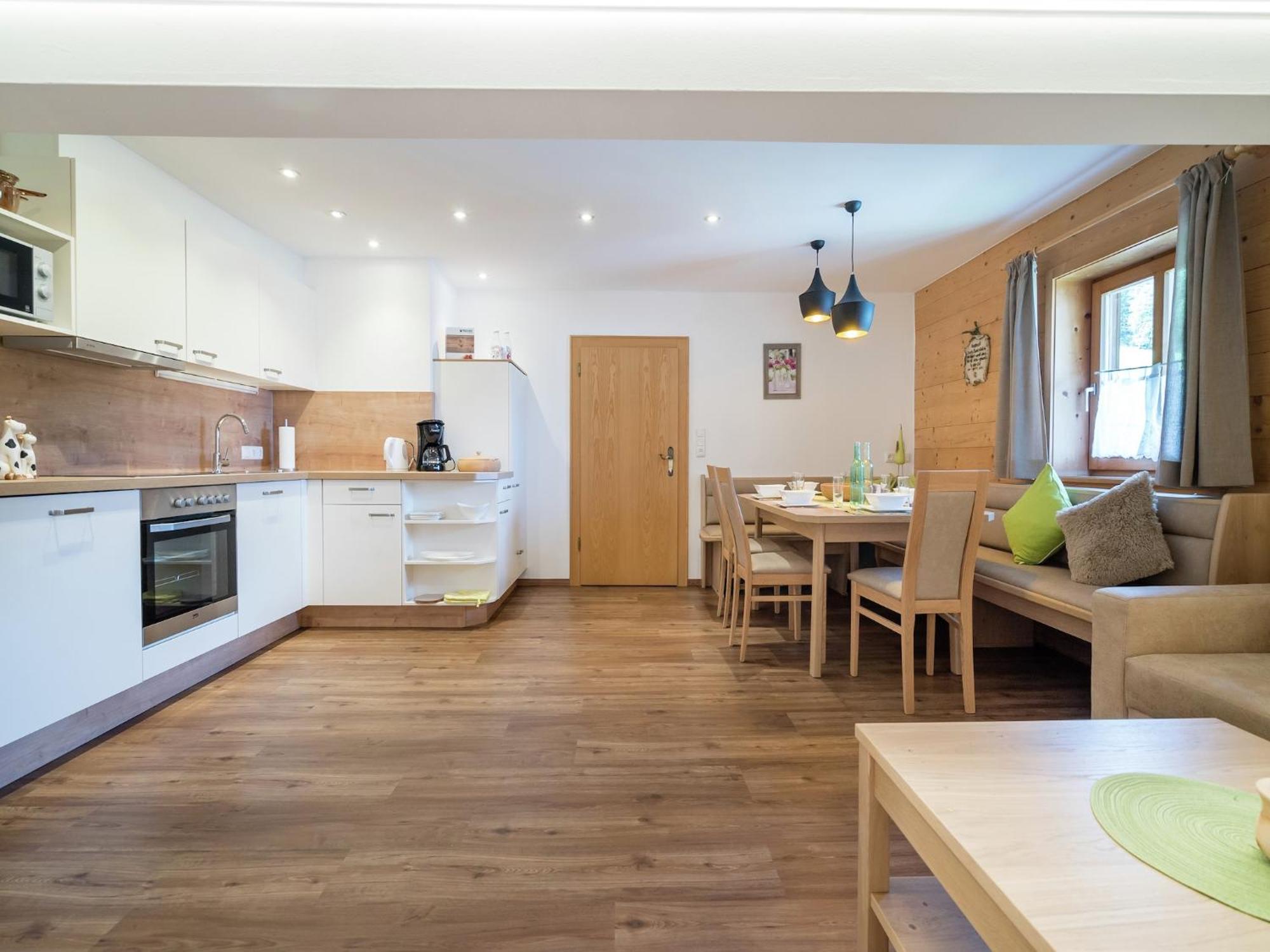 Cozy Feel Good Holiday Apartment In Leogang Luaran gambar
