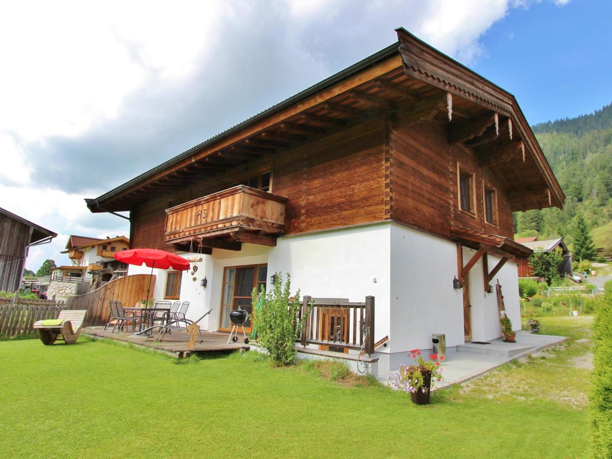 Cozy Feel Good Holiday Apartment In Leogang Luaran gambar
